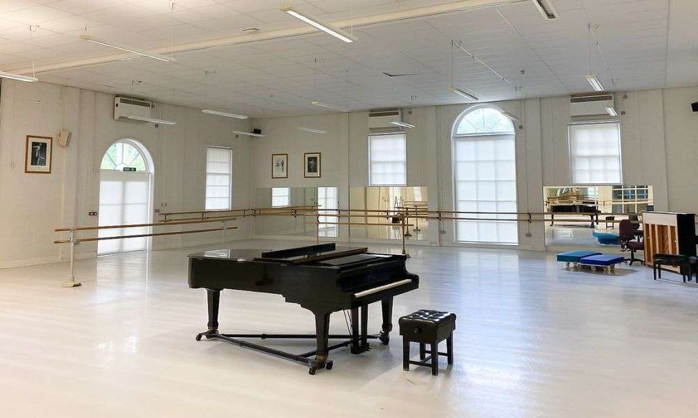 electric blinds at the royal ballet school 